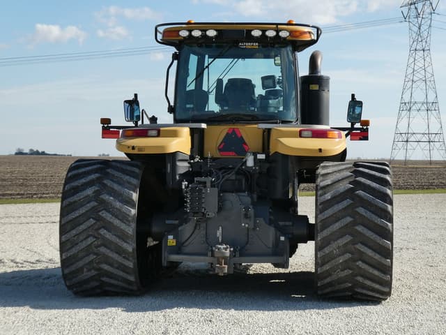 Image of Challenger MT865E equipment image 4