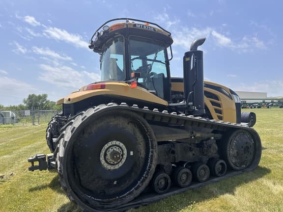 Image of Challenger MT875E equipment image 4