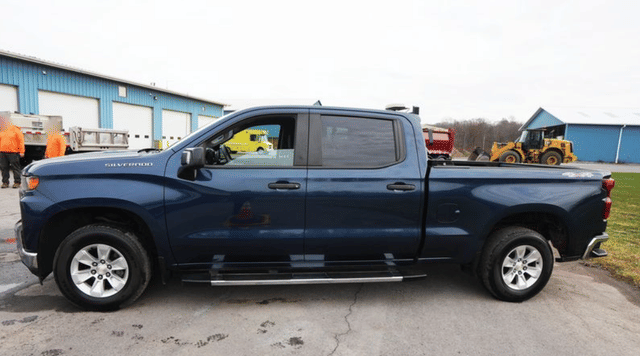 Image of Chevrolet 1500 equipment image 1