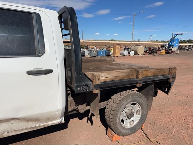 Image of Chevrolet 2500HD equipment image 4