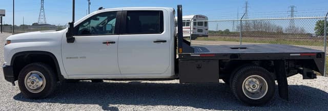 Image of Chevrolet 3500HD equipment image 4