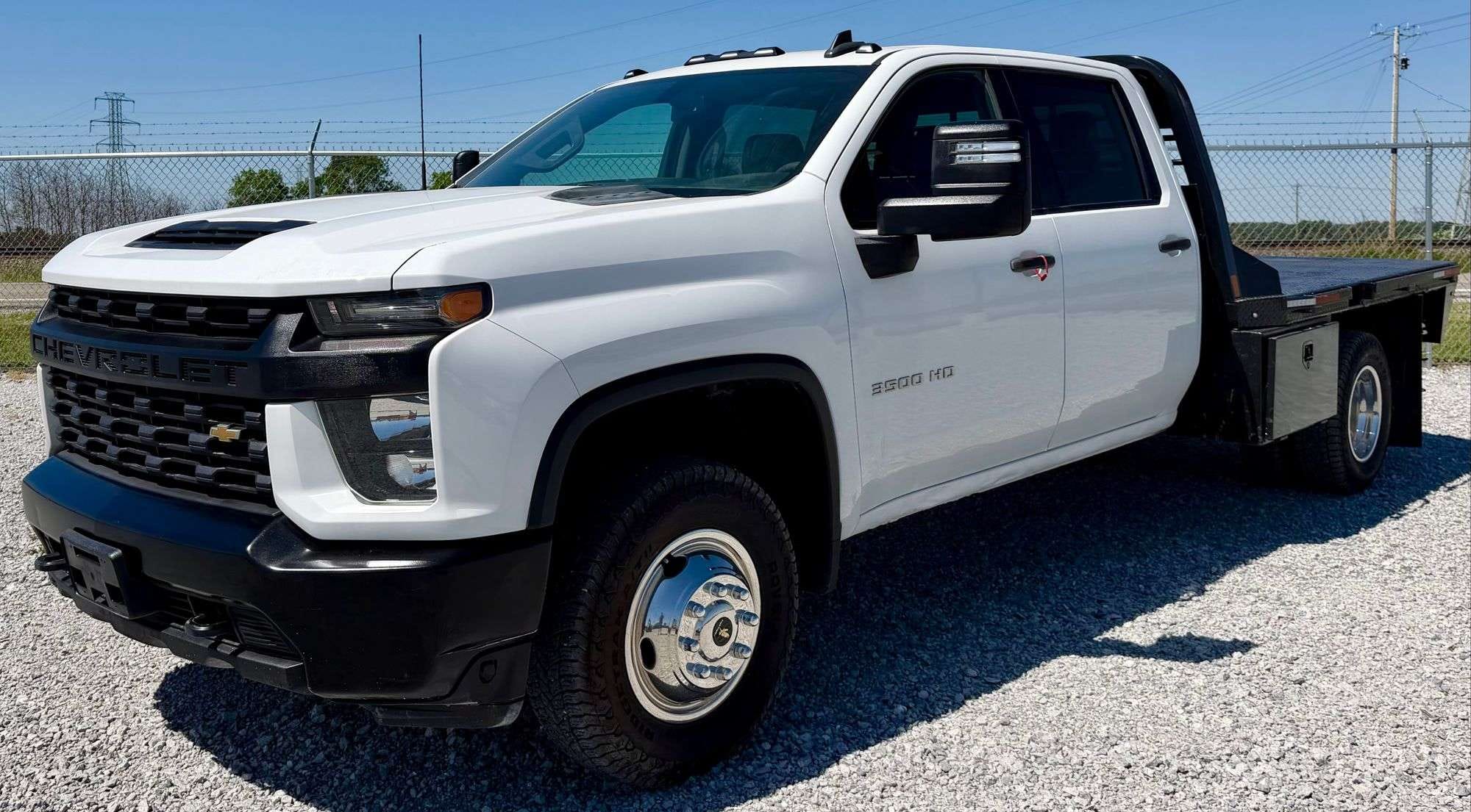 2020 Chevrolet 3500HD Equipment Image0