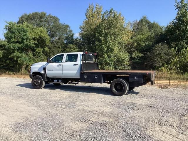 Image of Chevrolet 5500HD equipment image 3