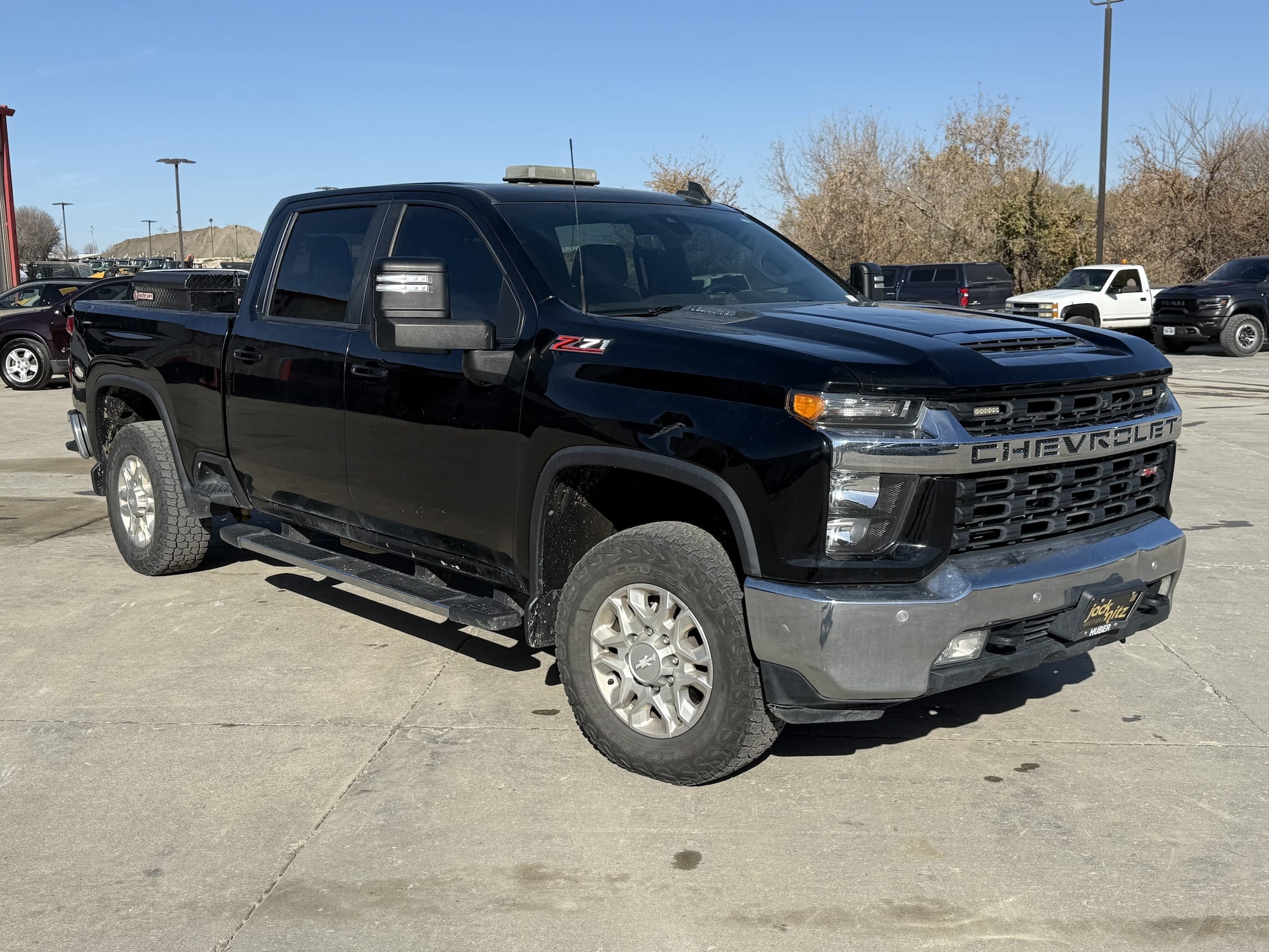 2020 Chevrolet K2500 Equipment Image0