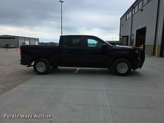 Image of Chevrolet 1500 equipment image 3