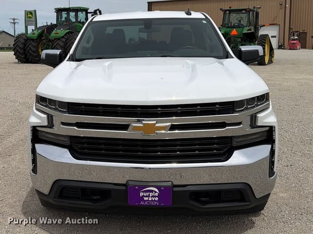 Image of Chevrolet 1500 equipment image 1