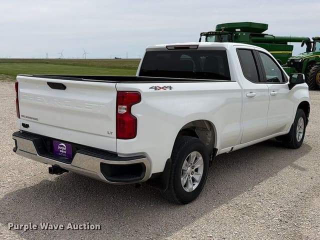 Image of Chevrolet 1500 equipment image 4