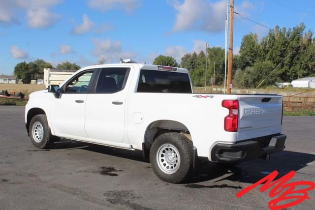 Image of Chevrolet 1500 equipment image 2