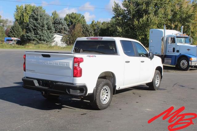 Image of Chevrolet 1500 equipment image 4