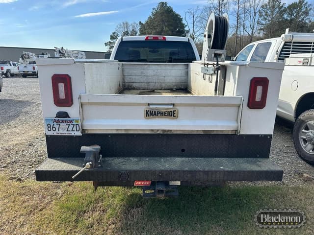 Image of Chevrolet 2500HD equipment image 4