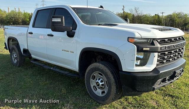 Image of Chevrolet 2500HD equipment image 2