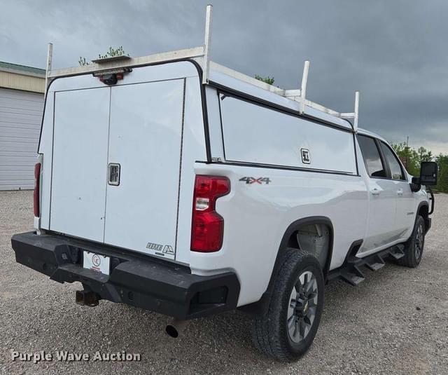 Image of Chevrolet 2500HD equipment image 4
