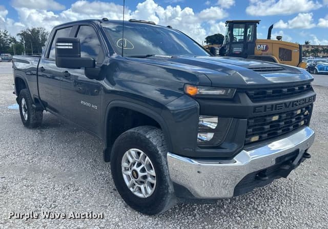 Image of Chevrolet 2500HD equipment image 2