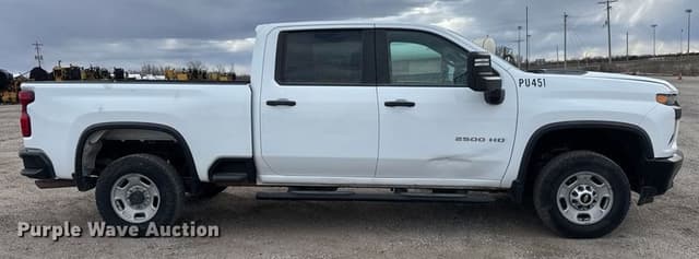 Image of Chevrolet 2500HD equipment image 3