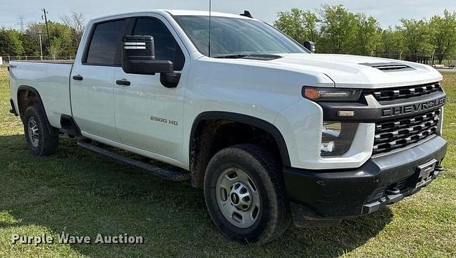Image of Chevrolet 2500HD equipment image 2