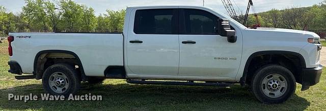 Image of Chevrolet 2500HD equipment image 3