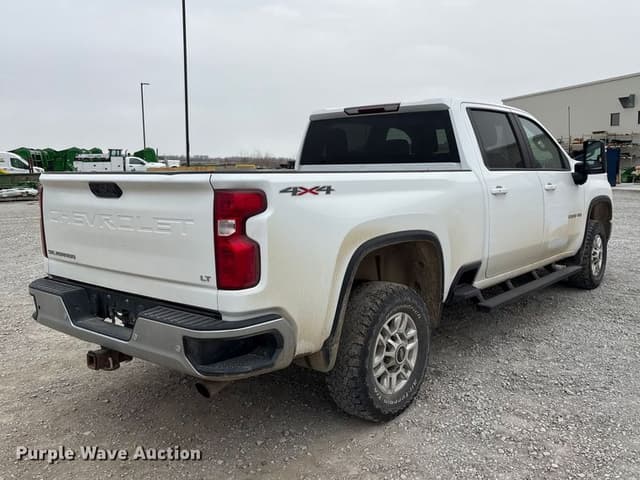 Image of Chevrolet 2500HD equipment image 4
