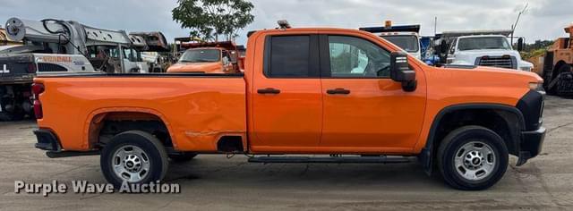 Image of Chevrolet 2500HD equipment image 3