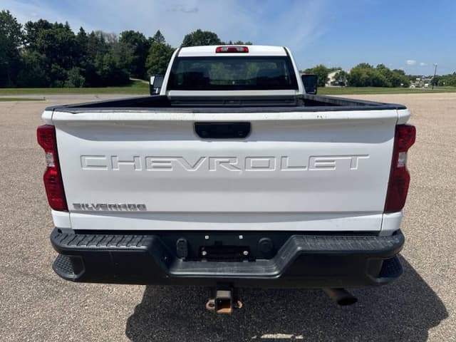 Image of Chevrolet 2500HD equipment image 3