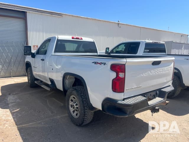 Image of Chevrolet 3500HD equipment image 2