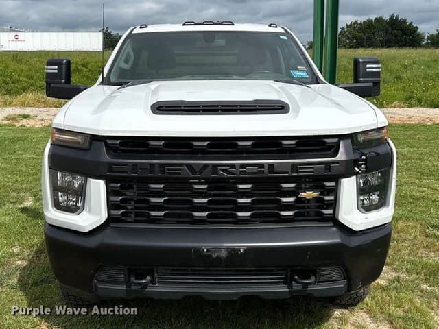 Image of Chevrolet 3500HD equipment image 1
