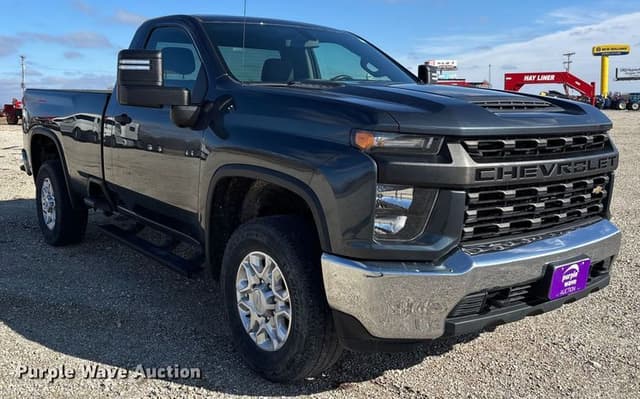 Image of Chevrolet 3500HD equipment image 2