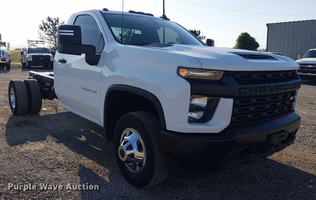 Image of Chevrolet 3500HD equipment image 2