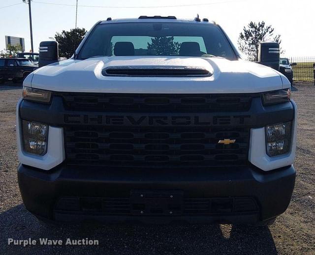 Image of Chevrolet 3500HD equipment image 1