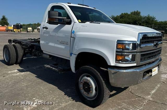Image of Chevrolet 4500 equipment image 2