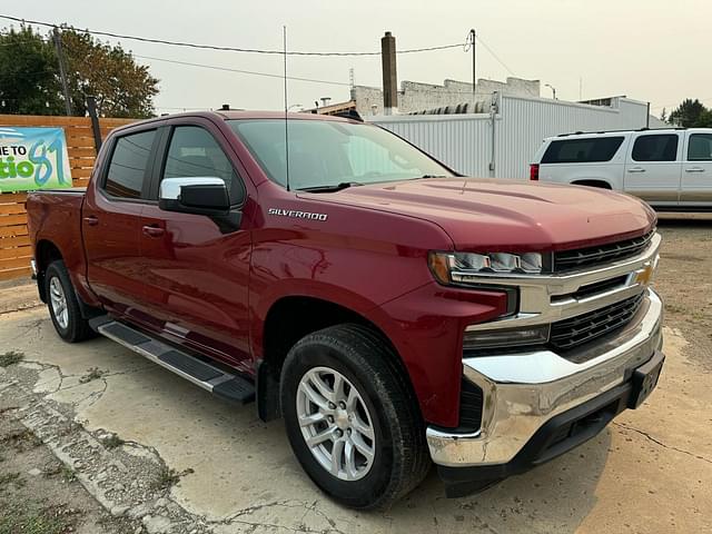 Image of Chevrolet Silverado equipment image 2