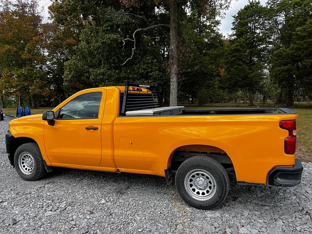 Image of Chevrolet Silverado equipment image 1