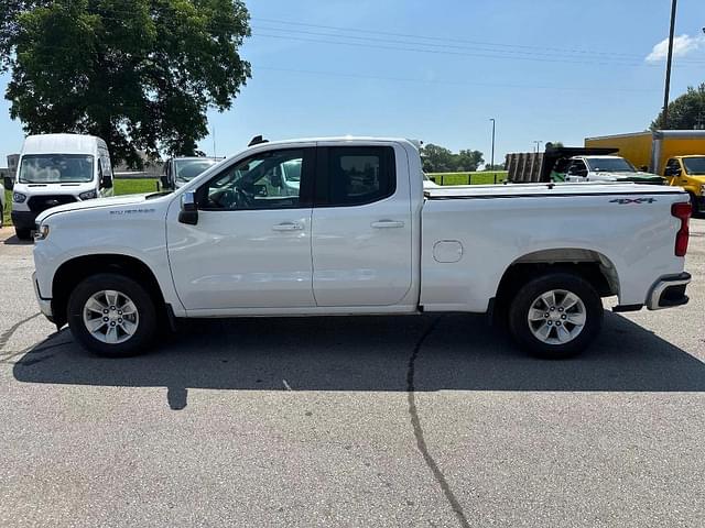 Image of Chevrolet Silverado equipment image 1