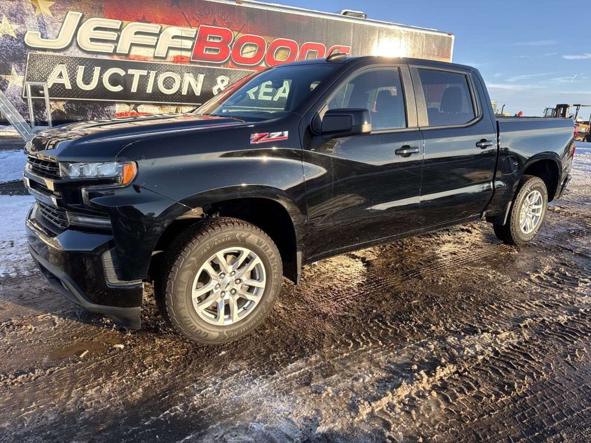 2020 Chevrolet Silverado Equipment Image0