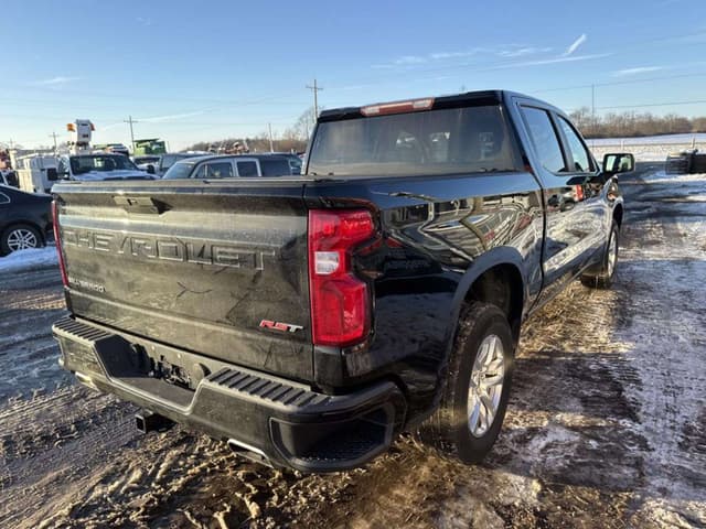 Image of Chevrolet Silverado equipment image 4