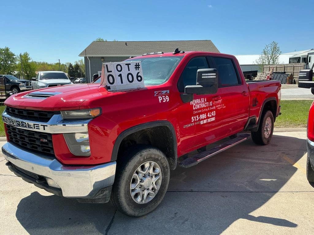 2020 Chevrolet 2500HD Equipment Image0