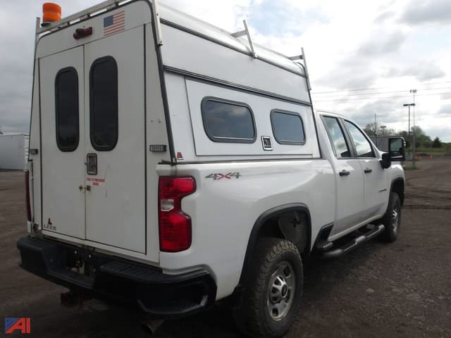 Image of Chevrolet 2500HD equipment image 4