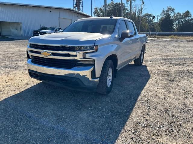 Image of Chevrolet Silverado equipment image 3