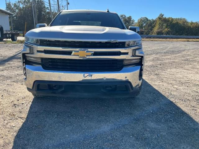 Image of Chevrolet Silverado equipment image 1