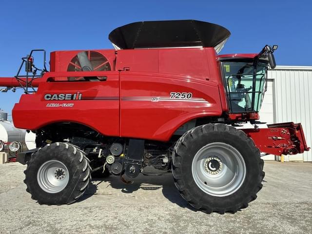 Image of Case IH 7250 equipment image 2