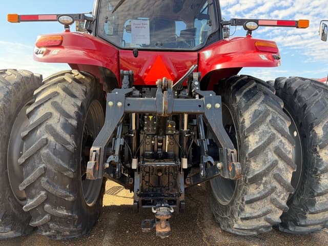 Image of Case IH Magnum 280 equipment image 4