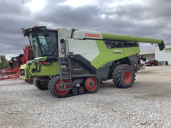 Main image CLAAS Lexion 8800TT