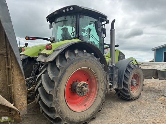 Image of CLAAS Axion 860 equipment image 3