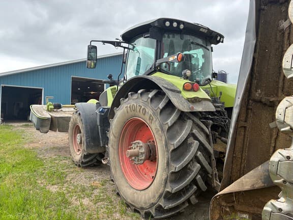 Image of CLAAS Axion 860 equipment image 2