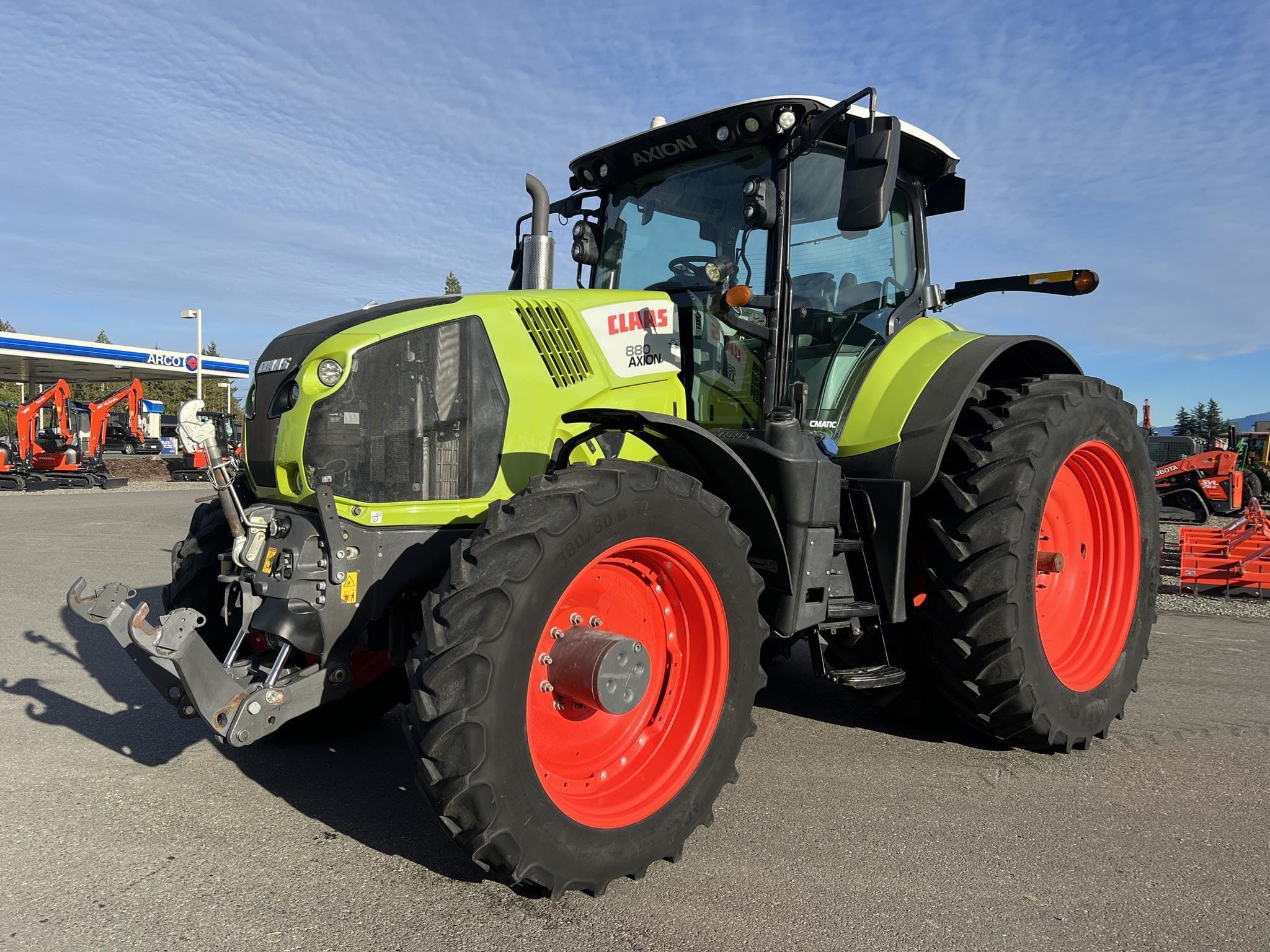 2020 CLAAS Axion 880 Equipment Image0