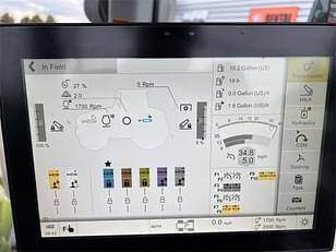 Main image CLAAS Axion 880 37