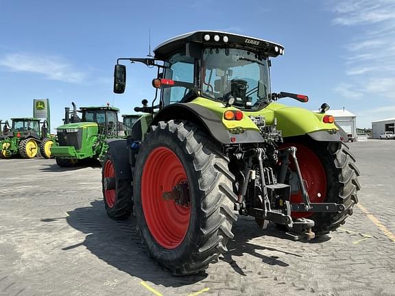 Image of CLAAS Axion 880 equipment image 2