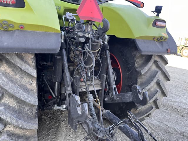 Image of CLAAS Axion 940 equipment image 2
