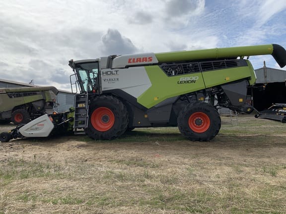 Main image CLAAS Lexion 6800