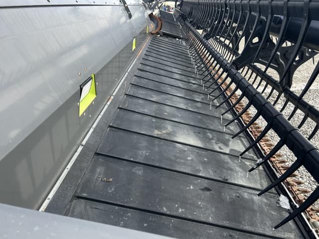 Image of CLAAS 1380 Convio equipment image 4