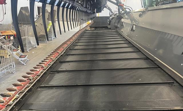 Image of CLAAS Convio Flex 1230 equipment image 2